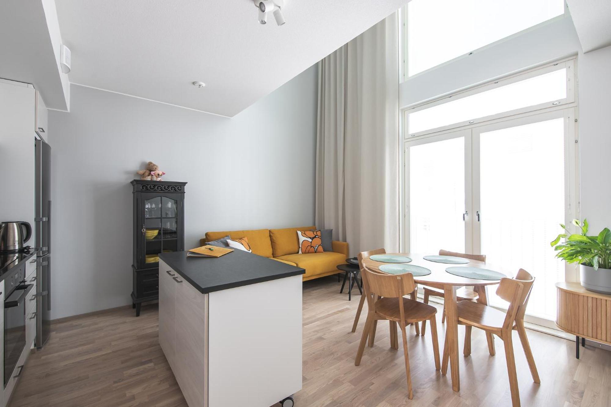 Ydinkeskustassa Saunallinen Huoneisto Kahdessa Tasossa Kuopio Exterior photo